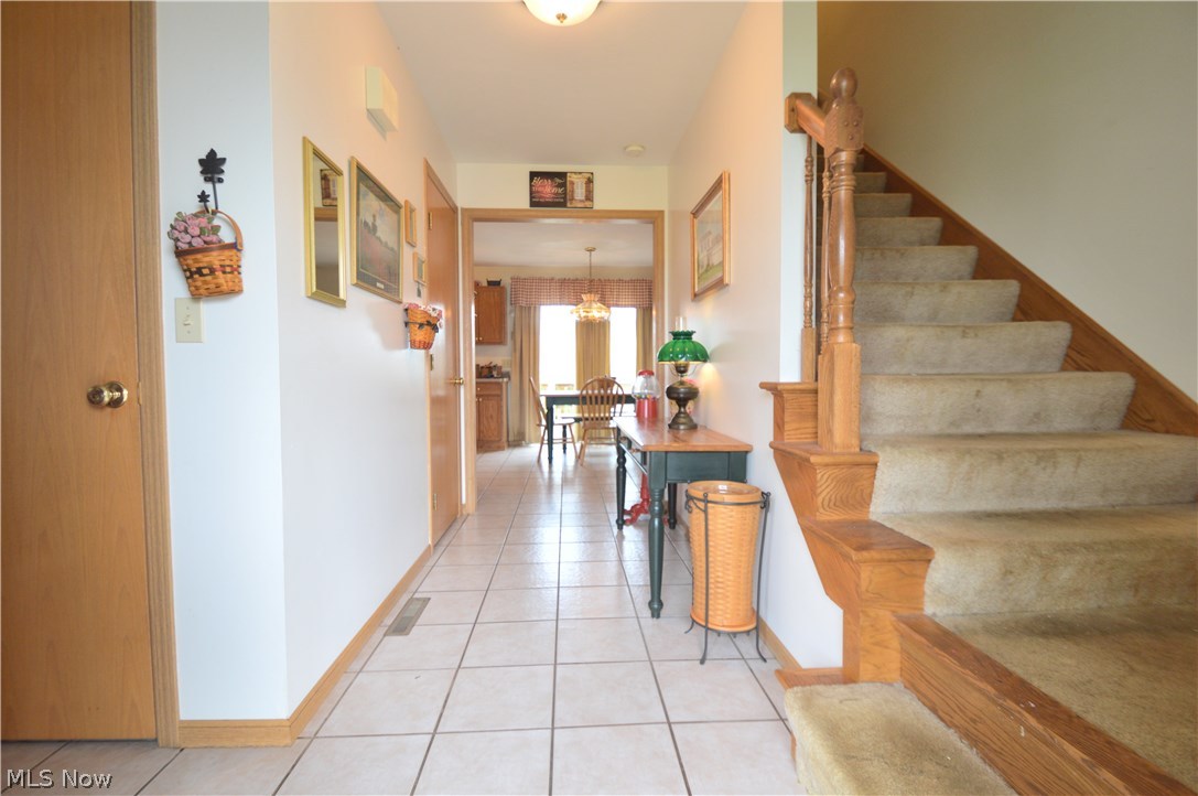 Carrousel Corners 1 - Residential