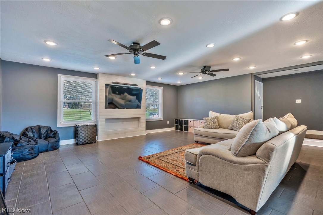 Holly Hills - Residential