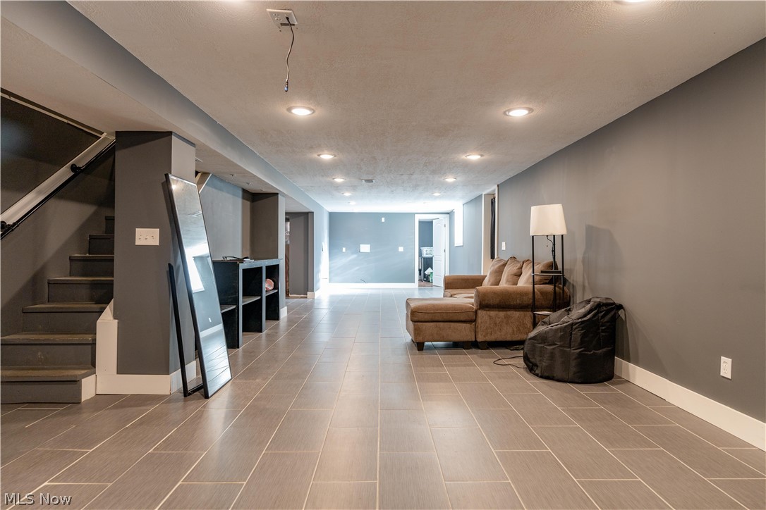 Holly Hills - Residential