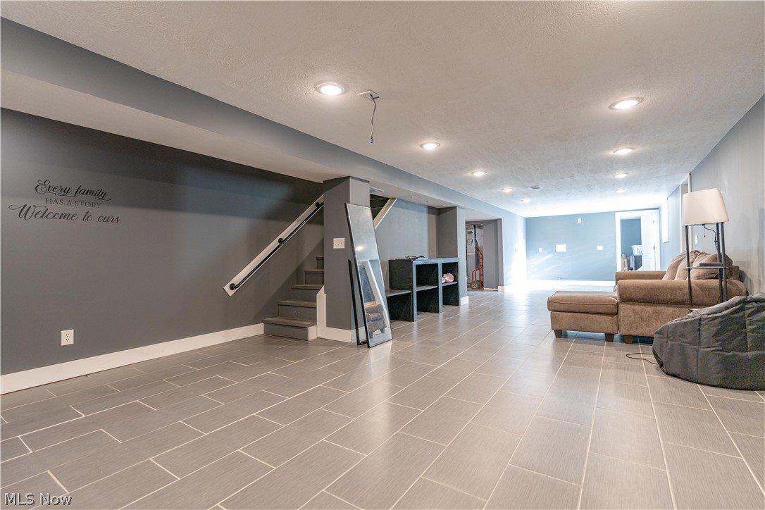 Holly Hills - Residential