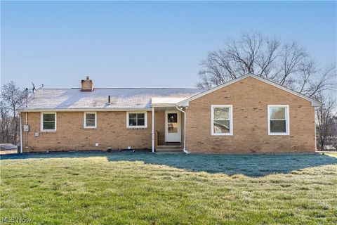 Homes For Sale - 6116 Melody Road<br/> Stark County, Canton, OH 44721