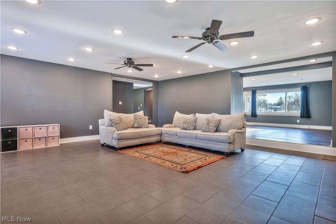 Holly Hills - Residential