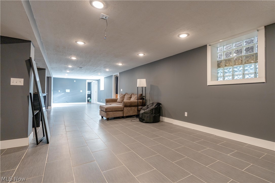 Holly Hills - Residential