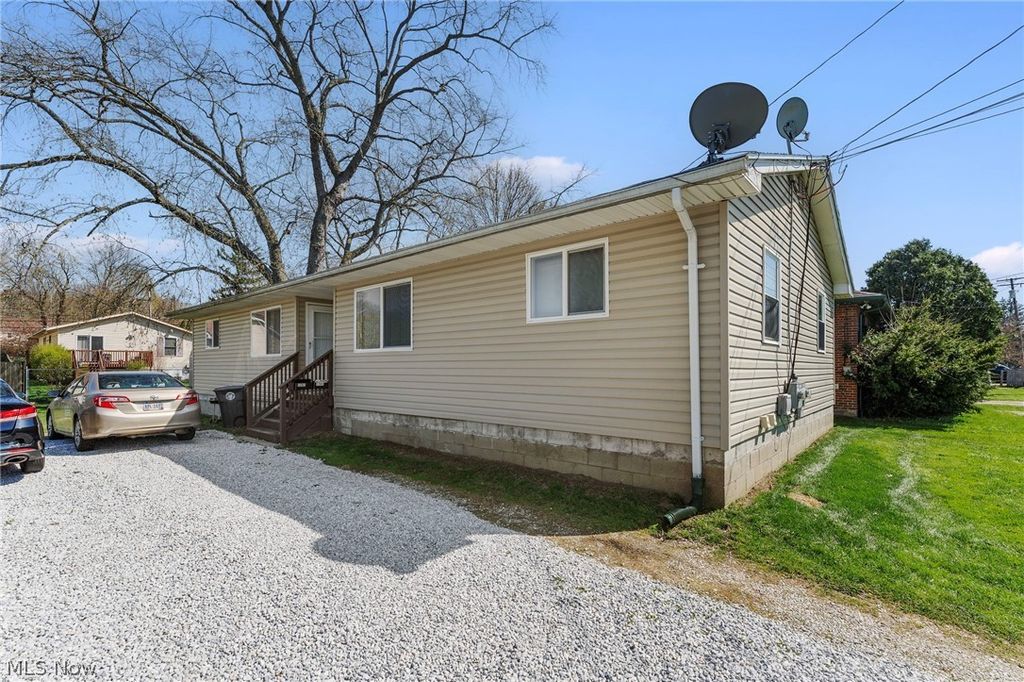 Photo of 1265 Nome Avenue, Akron, OH 44320 (MLS # 5199900)