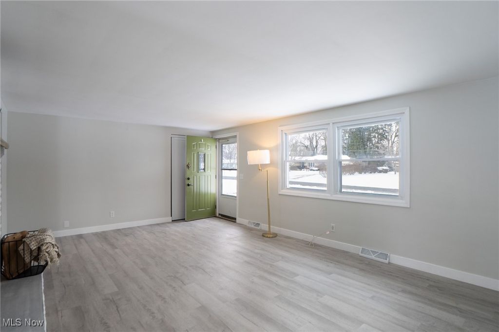 Photo of 6835 William Tell Avenue NW, North Canton, OH 44720 (MLS # 5178344)