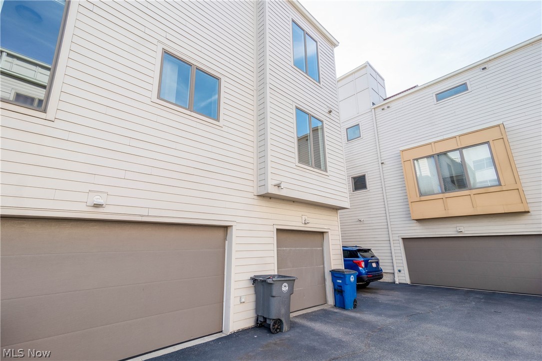 Henry Wicks - Residential