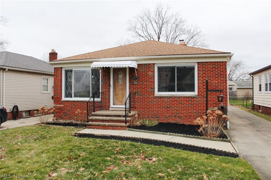 Welcome home to this beautifully maintained ranch on a quite street! This home features 3 bedrooms, 1 baths, an updated kitchen with quartz countertops, included stainless steel appliances. The spacious living room features front window. Rec room in basement, laundry room washer/dryer stay, built in shelves for storage. he finished lower levels add over 1000 additional square feet and include a bonus room. Recent improvements include a new kitchen and bathroom, stainless steel appliances, flooring, countertops, paint and more. The superior location offers a great neighborhood setting with tree-lined street and sidewalks yet minutes away from shopping, restaurants, hospitals, and highway access. This won't last, make your appointment today! The seller is a licensed agent in the state of Ohio.