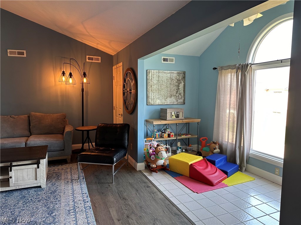 Hickory Ridge Condo - Residential