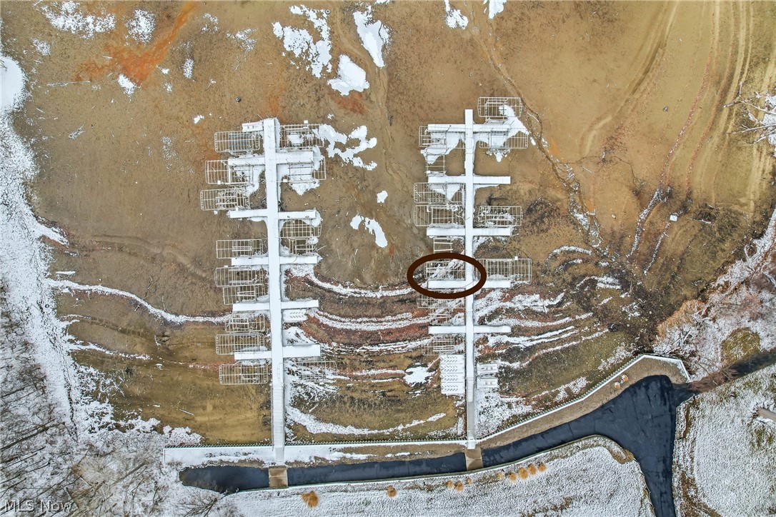 Lake Milton Condo Garage 03a - Residential