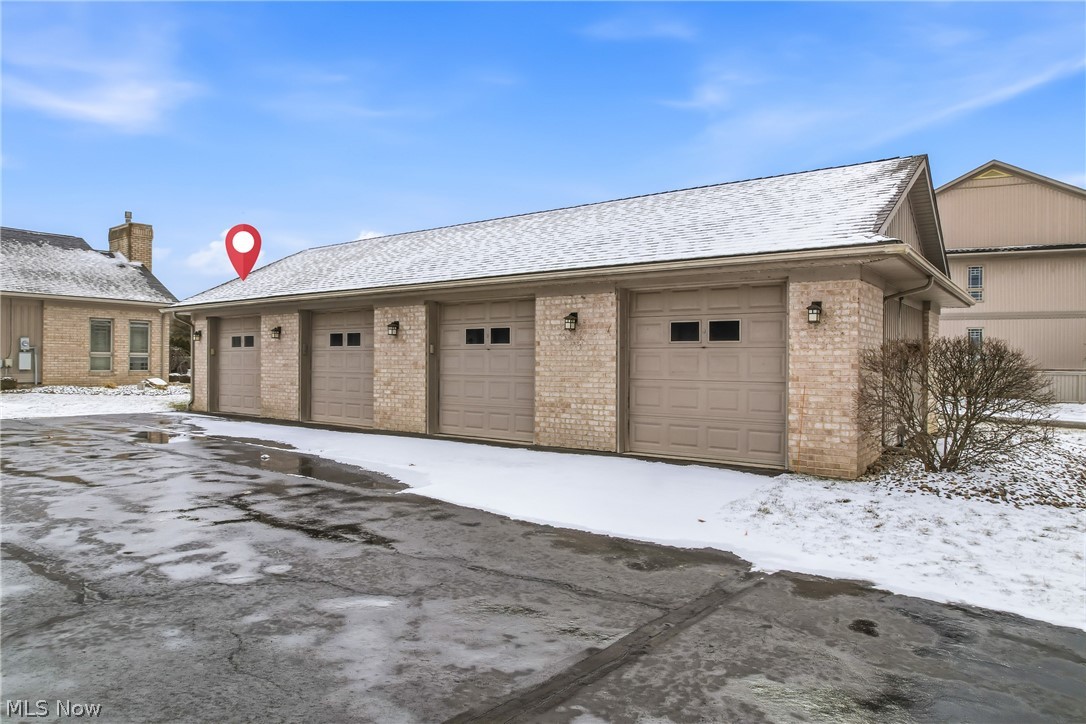 Lake Milton Condo Garage 03a - Residential