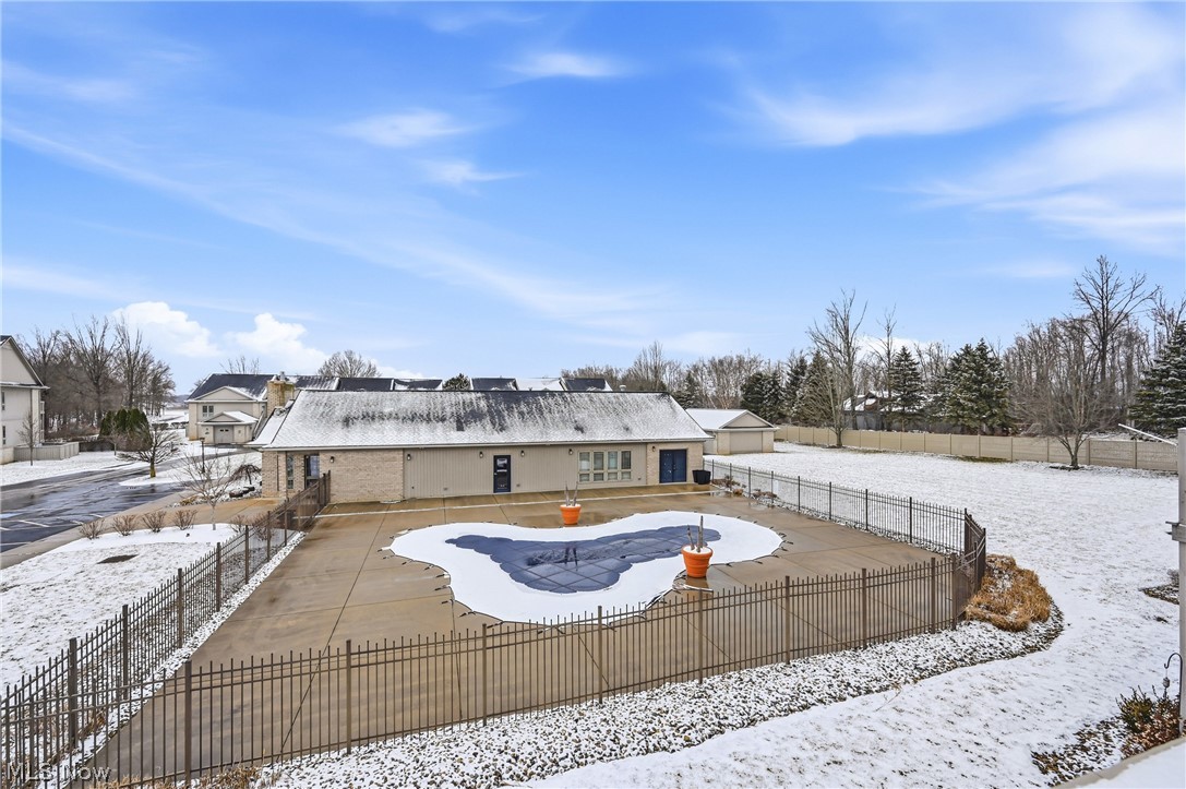 Lake Milton Condo Garage 03a - Residential