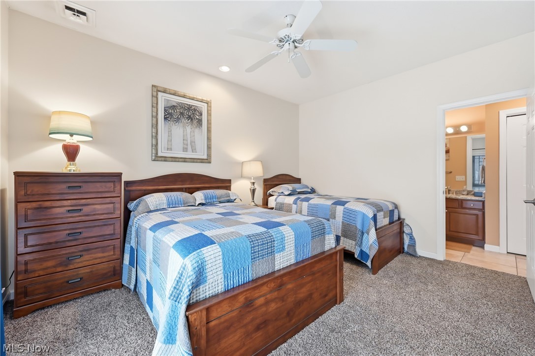 Lake Milton Condo Garage 03a - Residential