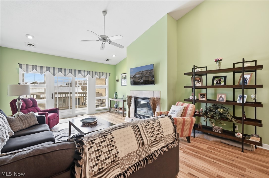 Lake Milton Condo Garage 03a - Residential