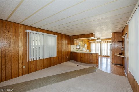 Tiny photo for 61 Parkway Street, Olmsted Falls, OH 44138 (MLS # 5189308)