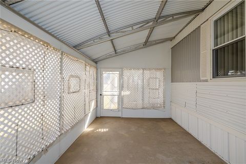 Tiny photo for 61 Parkway Street, Olmsted Falls, OH 44138 (MLS # 5189308)