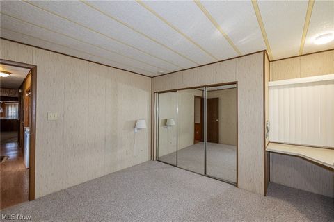 Tiny photo for 61 Parkway Street, Olmsted Falls, OH 44138 (MLS # 5189308)