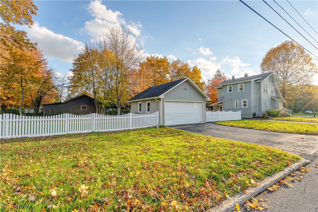 Charles W Smith - Residential