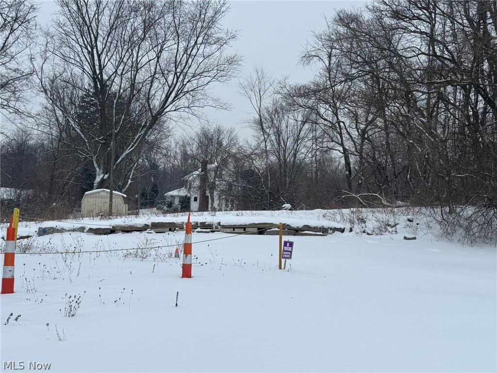 Photo of 1441 E TURKEYFOOT LAKE Road, Akron, OH 44312 (MLS # 5184880)