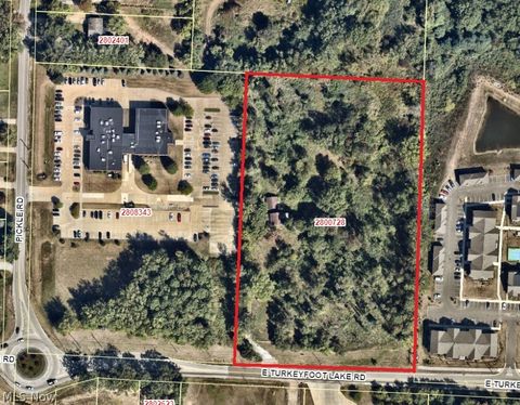 1441 E TURKEYFOOT LAKE Road Akron OH 44312