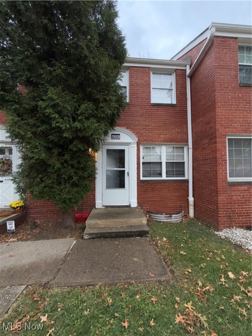 Photo of 430 Kenwood Drive #C11, Euclid, OH 44123 (MLS # 5175460)
