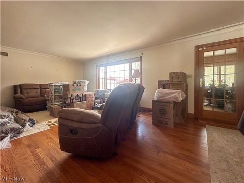 Tiny photo for 1011 Park Circle, Girard, OH 44420 (MLS # 5203272)