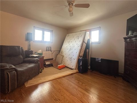 Tiny photo for 1011 Park Circle, Girard, OH 44420 (MLS # 5203272)