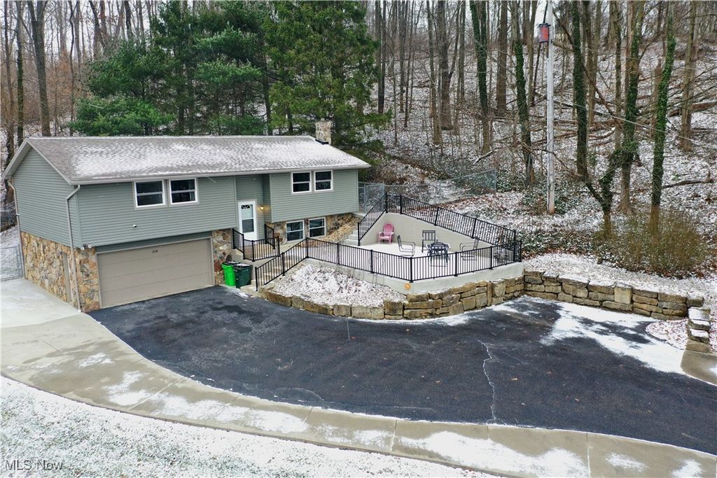 Photo of 208 Northern Drive, Millersburg, OH 44654 (MLS # 5181636)