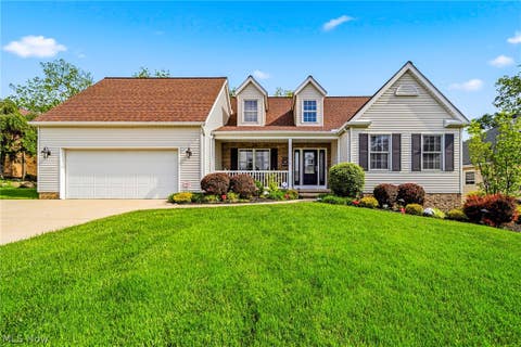 Homes For Sale - 30190 Bonnie View Drive<br/> Lake County, Wickliffe, OH 44092