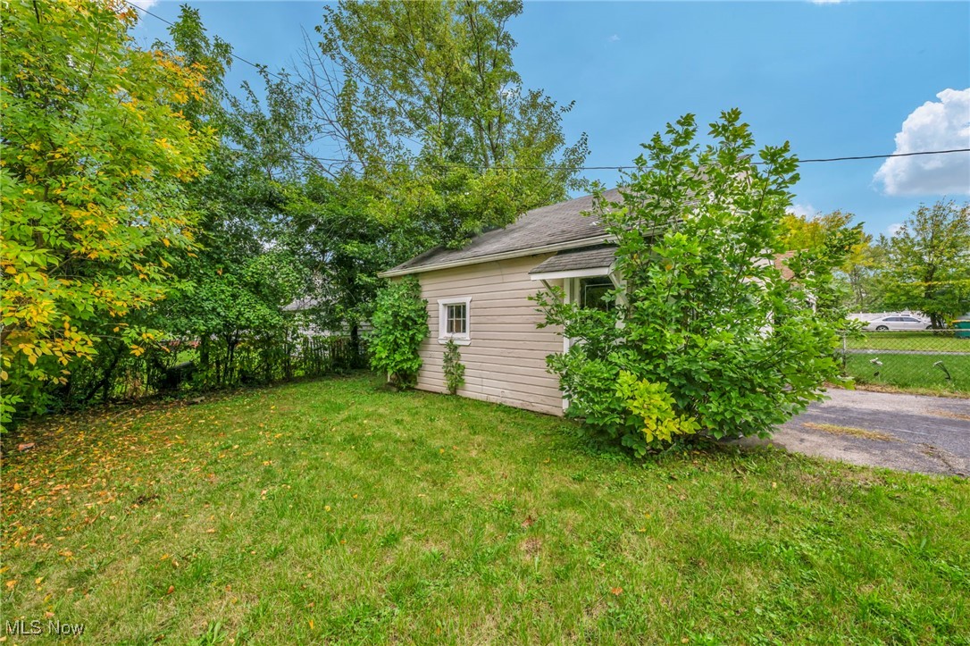 21407 Libby Road, Maple Heights, Ohio image 35