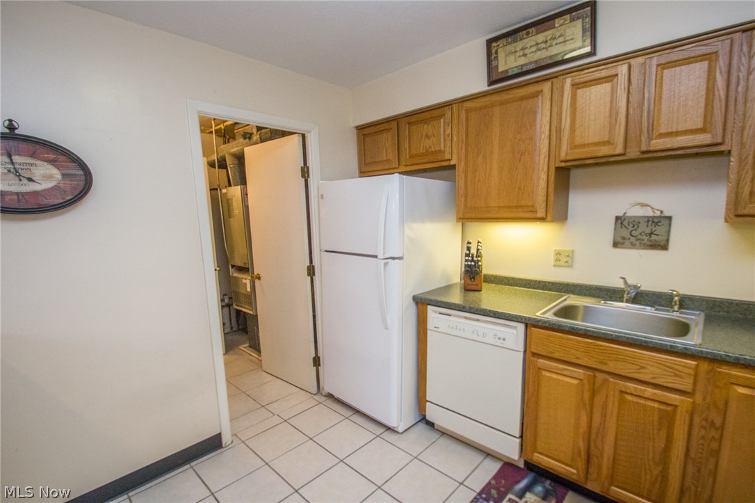 Colebrook Twnhse Condo - Residential