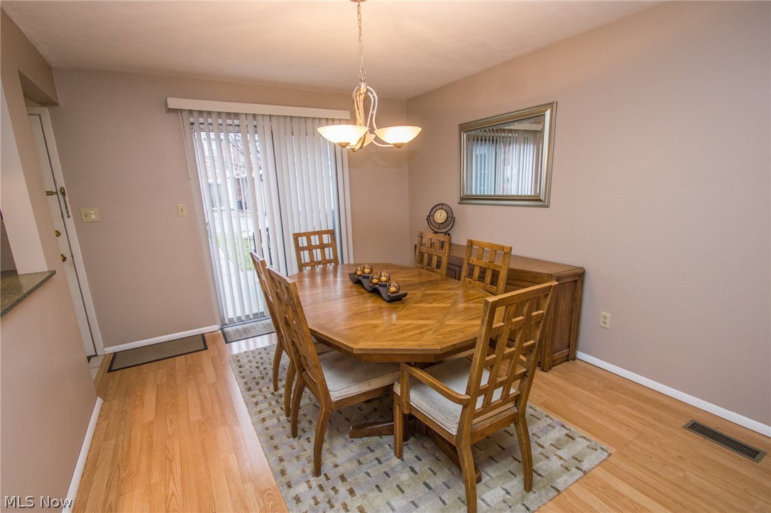 Colebrook Twnhse Condo - Residential