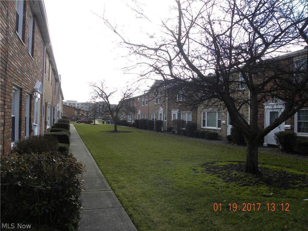 Colebrook Twnhse Condo - Residential