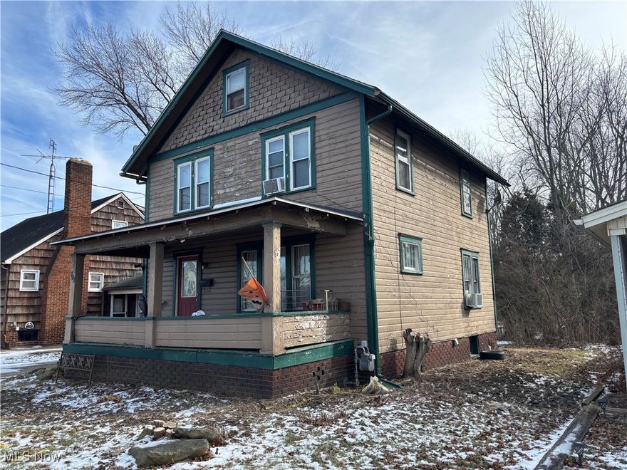 Welcome home to this wonderful gem in the heart of desirable Minerva! Discover opportunity and potential here as you make this home your very own!. This 3-bedroom, 2-bath home sits on a spacious double lot with a huge backyard — perfect for play, pets, or future outdoor projects. Inside offers an abundance of living space with good bones and a layout ready for your finishing touches. Conveniently located near schools, parks, and local amenities, this property combines livability with room to grow. Whether you’re searching for your first home or a project with solid upside, call today to set up your private showing while this one lasts!