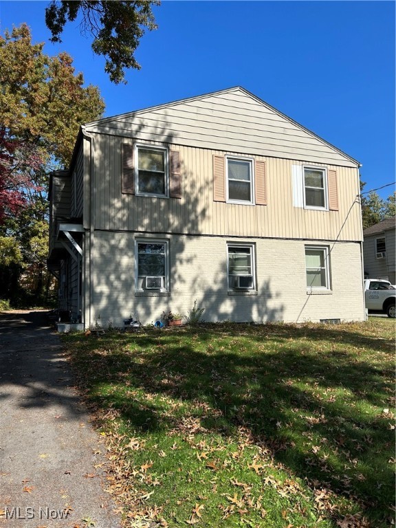FIRST FLOOR UNIT. This is a 1 bedroom studio apartment located at 52 Willow Dr. #1 Youngstown, OH 44512. Near the intersection of Indianola Road and Market Street. Boardman Township. Close to shopping and busing. $650 monthly plus utilities., Water is included. $650 security deposit due at signing of lease. All utilities must be put in tenants name and proof of renters insurance are due prior to picking up keys. One year lease. $25 application fee.