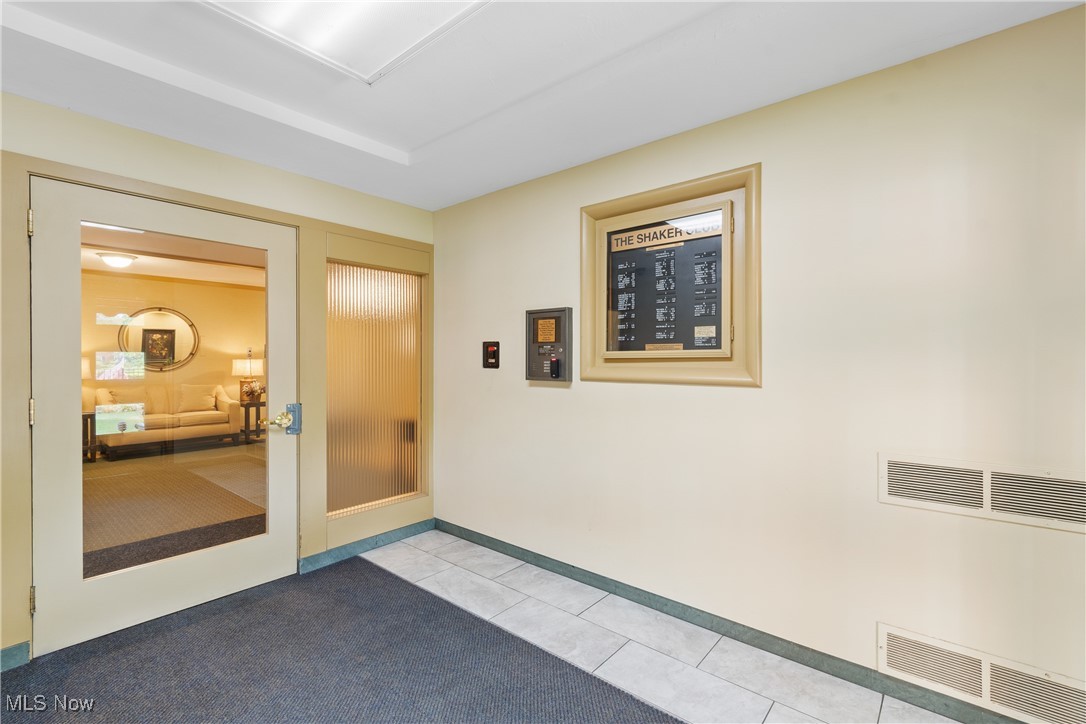 19101 Van Aken Boulevard 422