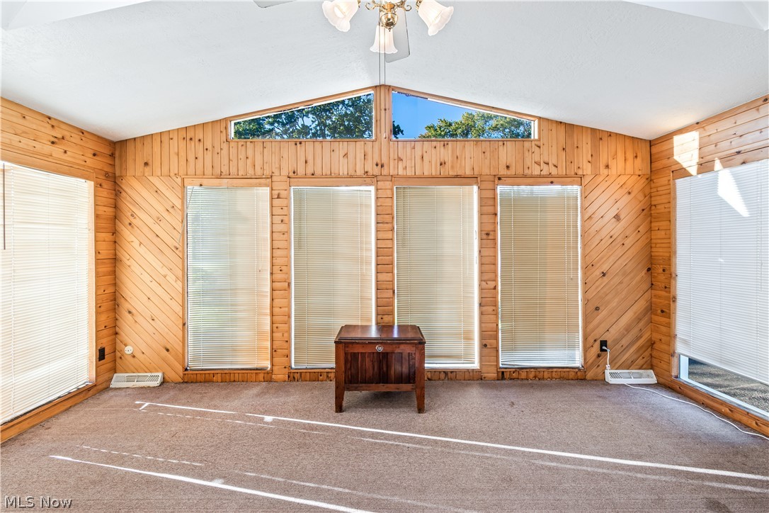 Tallmadge Woods 01 - Residential