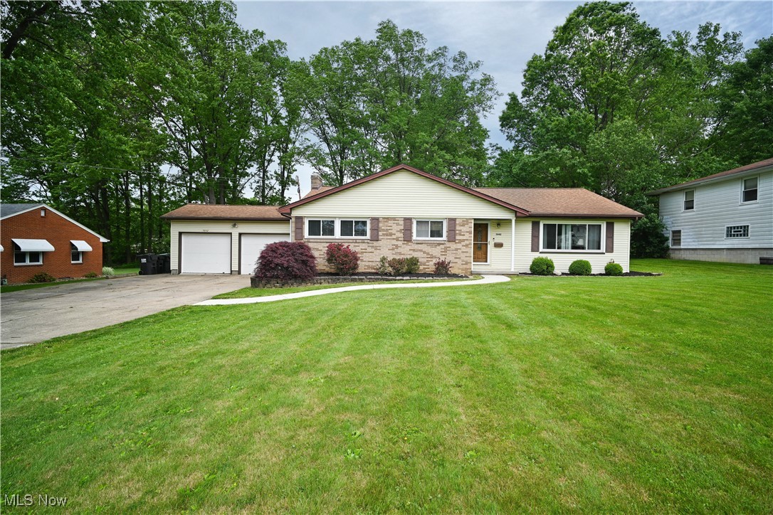 5642 Yorktown Lane, Austintown, Ohio image 1