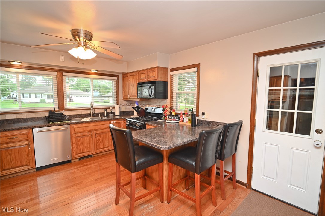 5642 Yorktown Lane, Austintown, Ohio image 3