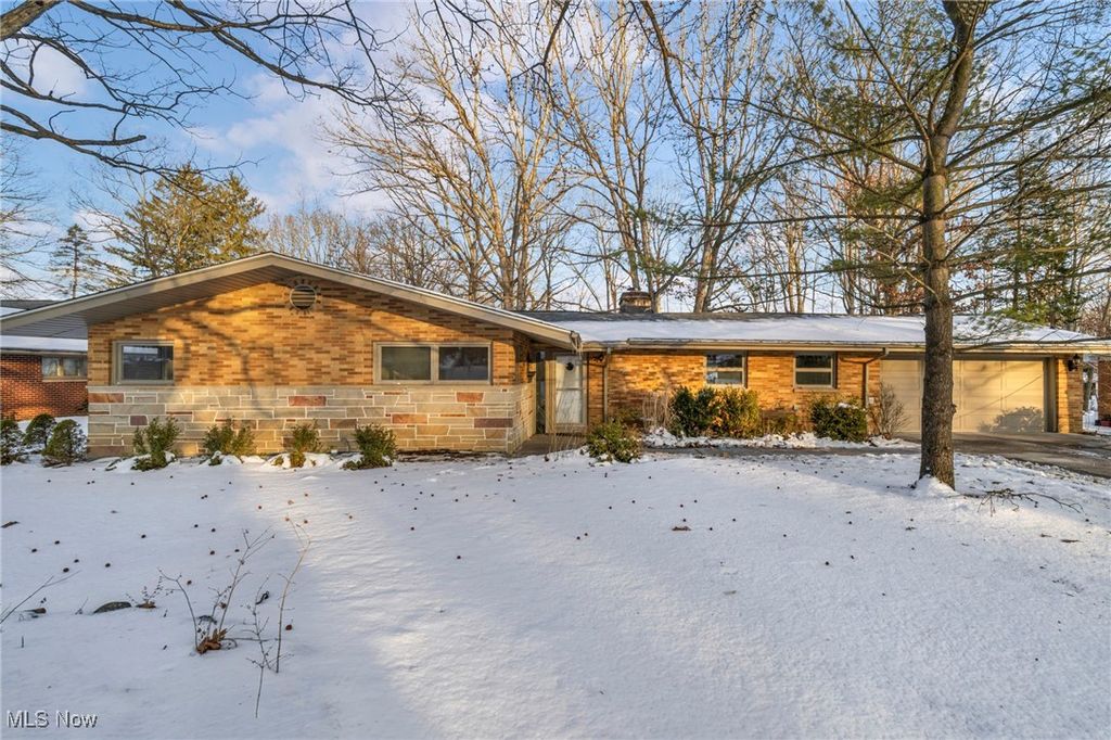 Photo of 7676 Winding Way, Brecksville, OH 44141 (MLS # 5183247)
