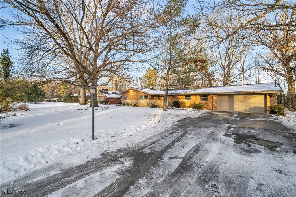 Photo of 7676 Winding Way, Brecksville, OH 44141 (MLS # 5183247)