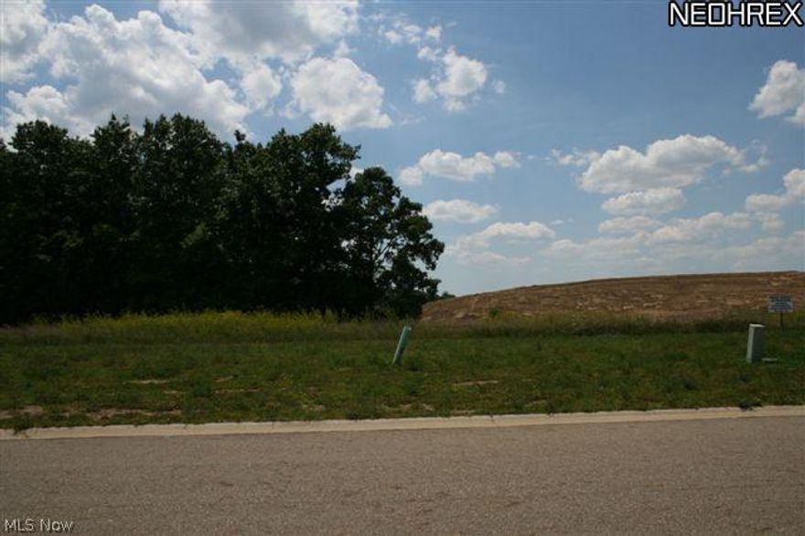 New construction homesites available in Perry Township in Sal Lee Acres. Build with custom home builder Elegance Homes. Utilities at the street. Public sewer and water. Easy access to Rt 30, Rt 21, and I-77.