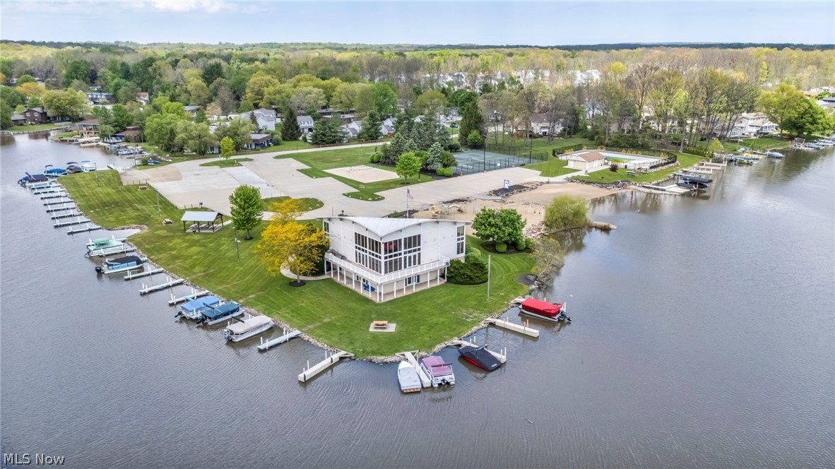 Aurora Shores Condo - Residential