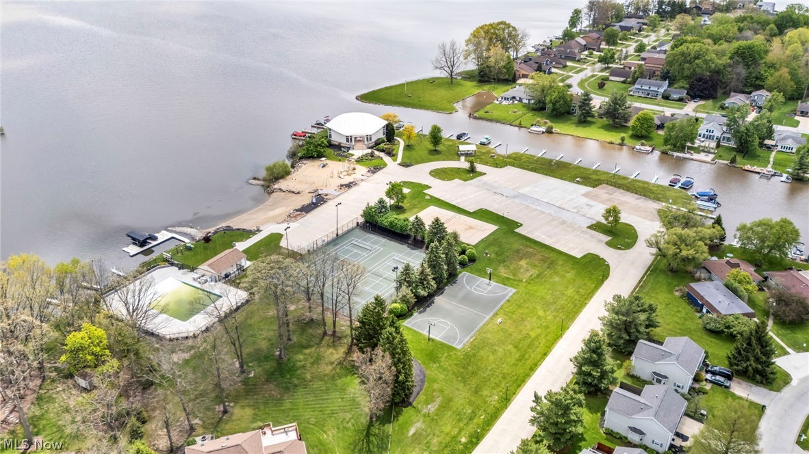 Aurora Shores Condo - Residential