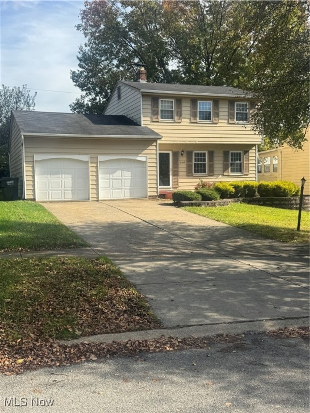 Photo of 6437 Kimberly Drive, Garfield Heights, OH 44125 (MLS # 5168510)