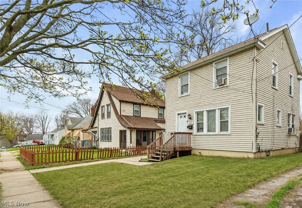 Photo of 973 Jason Avenue, Akron, OH 44314 (MLS # 5197755)