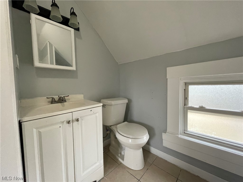 James M Hoyts - Residential Lease