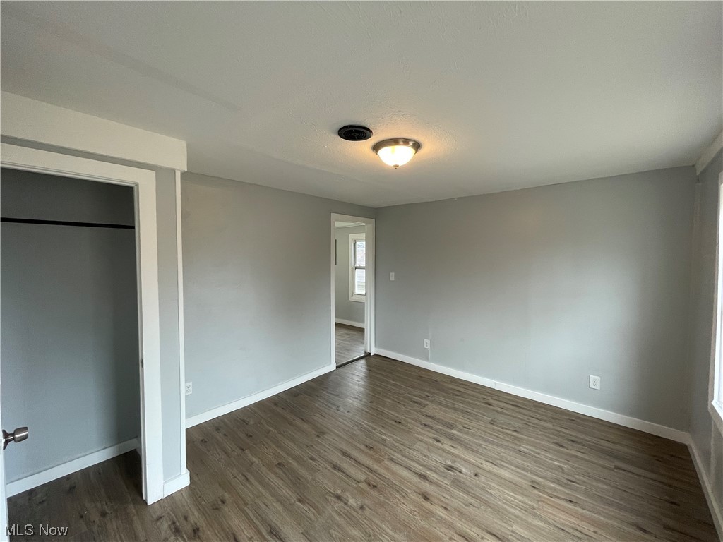 James M Hoyts - Residential Lease