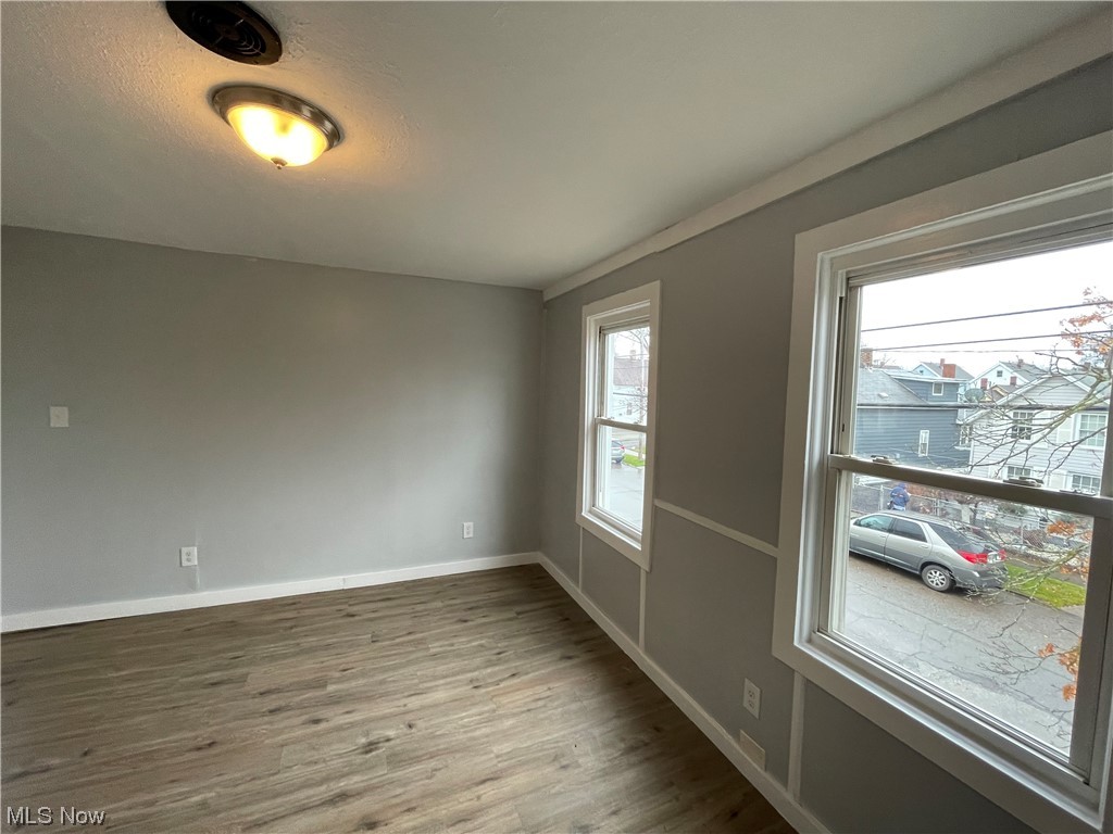 James M Hoyts - Residential Lease