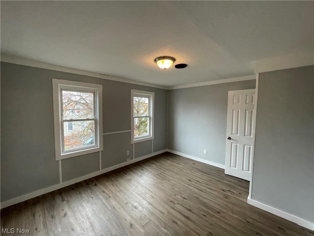 James M Hoyts - Residential Lease