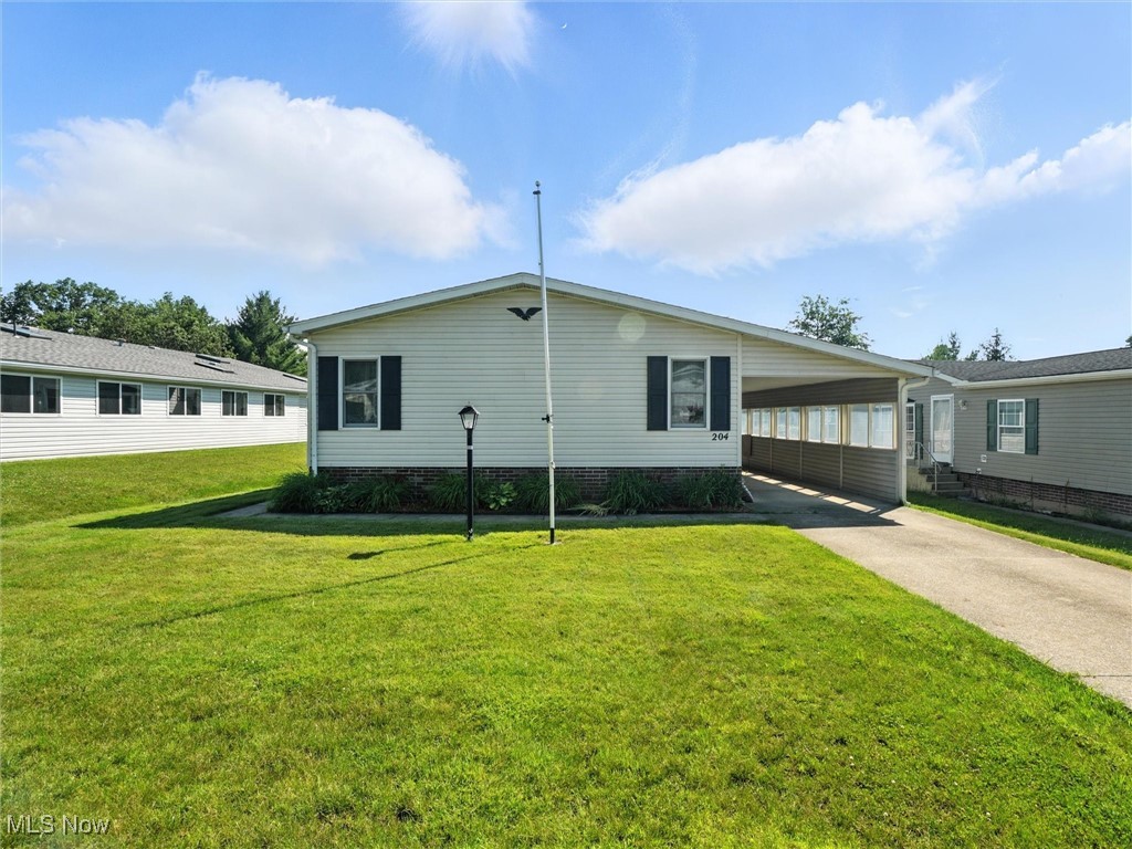 Welcome to Troy Oaks! This well-maintained manufactured home offers comfortable and spacious living in the desirable Troy Oaks Community. Featuring three bedrooms and two full baths, this home is thoughtfully laid out with both a large living room and a cozy family room, ideal for relaxing or entertaining.
The eat-in kitchen is filled with natural light, making it a warm and inviting space to gather. The primary bedroom boasts direct access to a private deck, perfect for enjoying your morning coffee outdoors. Additional highlights include Andersen windows, updated bathroom flooring in 2025, a furnace replaced approximately five years ago, and a new roof installed in 2022.
Outside, you’ll appreciate the convenient storage shed and the well-kept community surroundings. Troy Oaks is known for its peaceful setting and sense of community—this home is a lovely place to call your own.